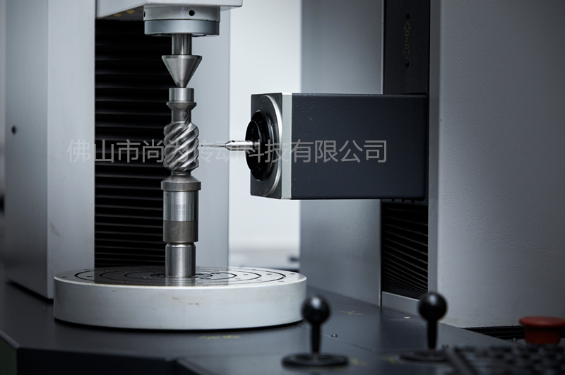 齿部检测中心 (2).png